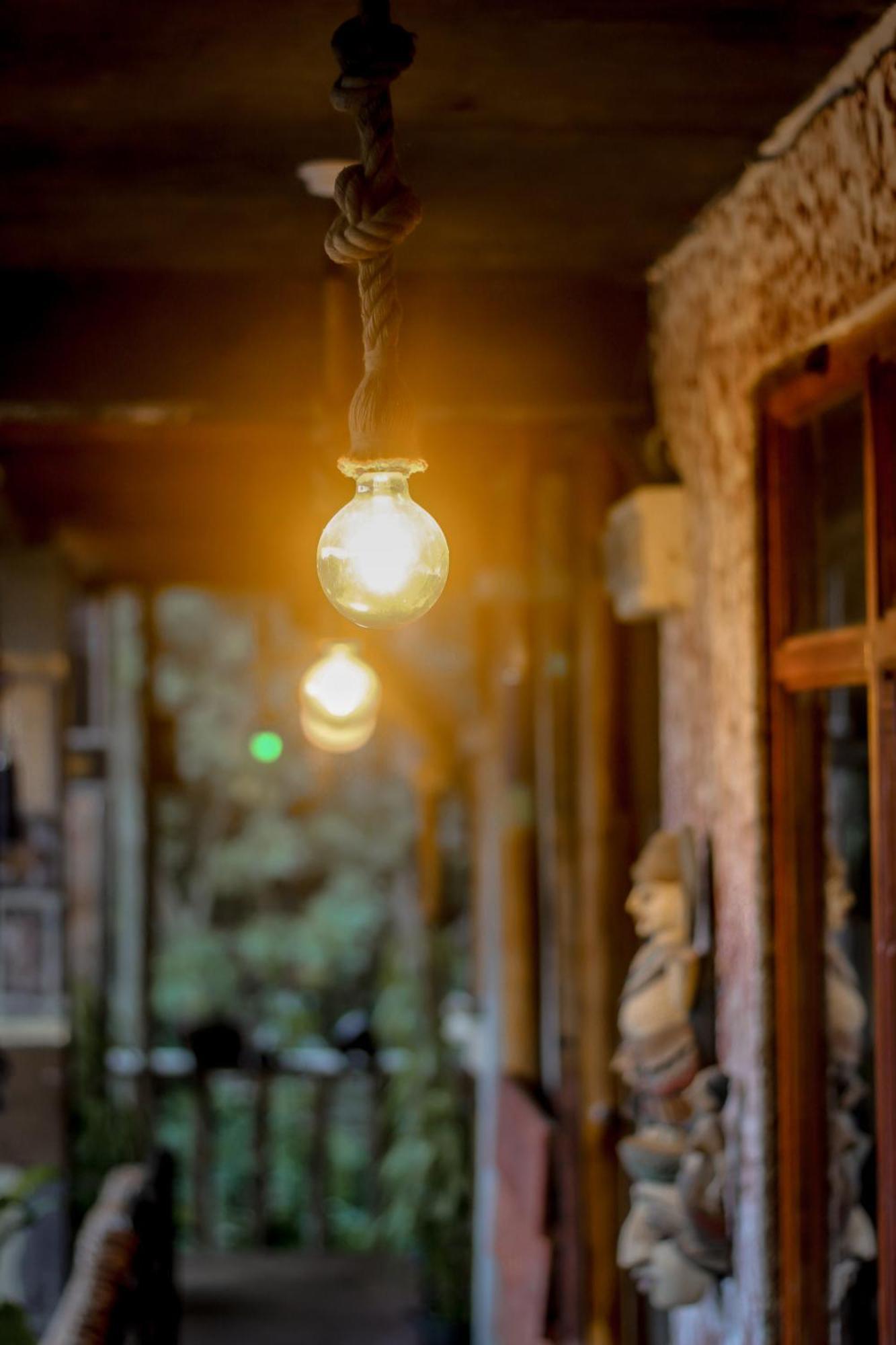 Hostal Tree House Ела Екстериор снимка